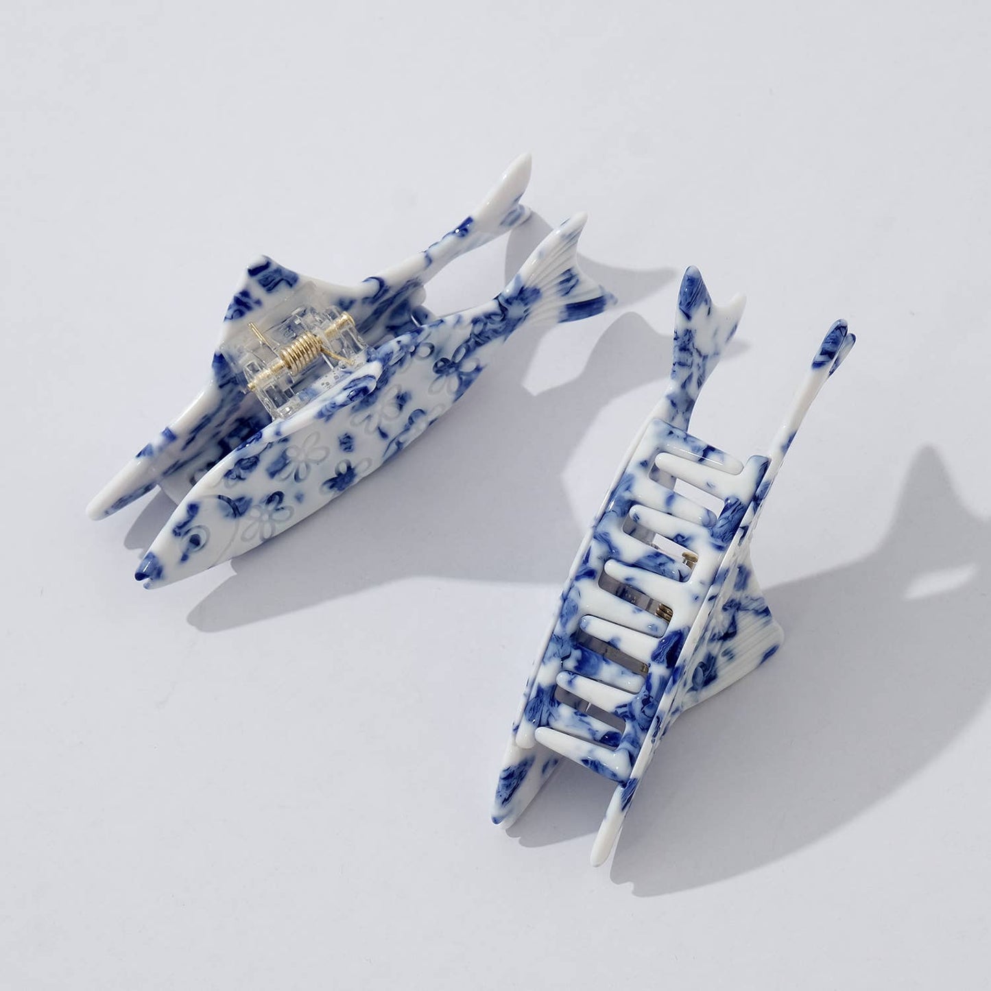 THE COASTAL FISH CLAW CLIP