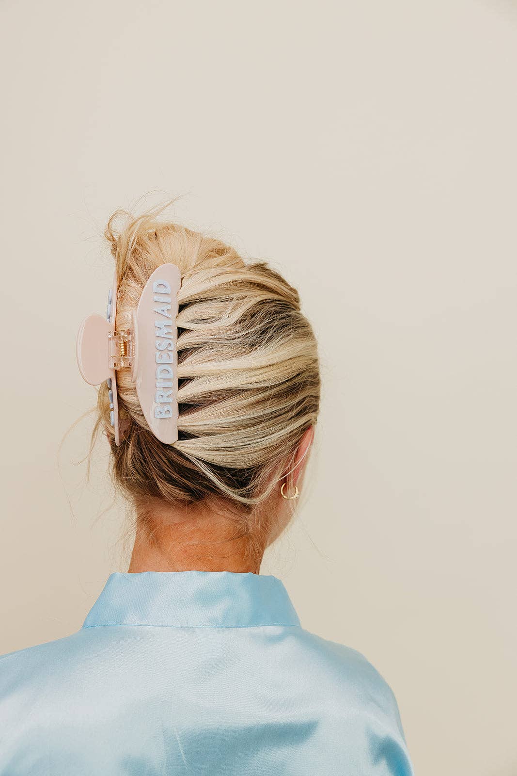 THE BRIDESMAID CLAW