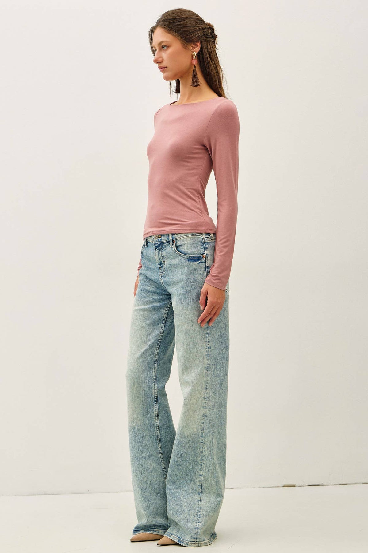 THE EVERYDAY CROPPED BOATNECK