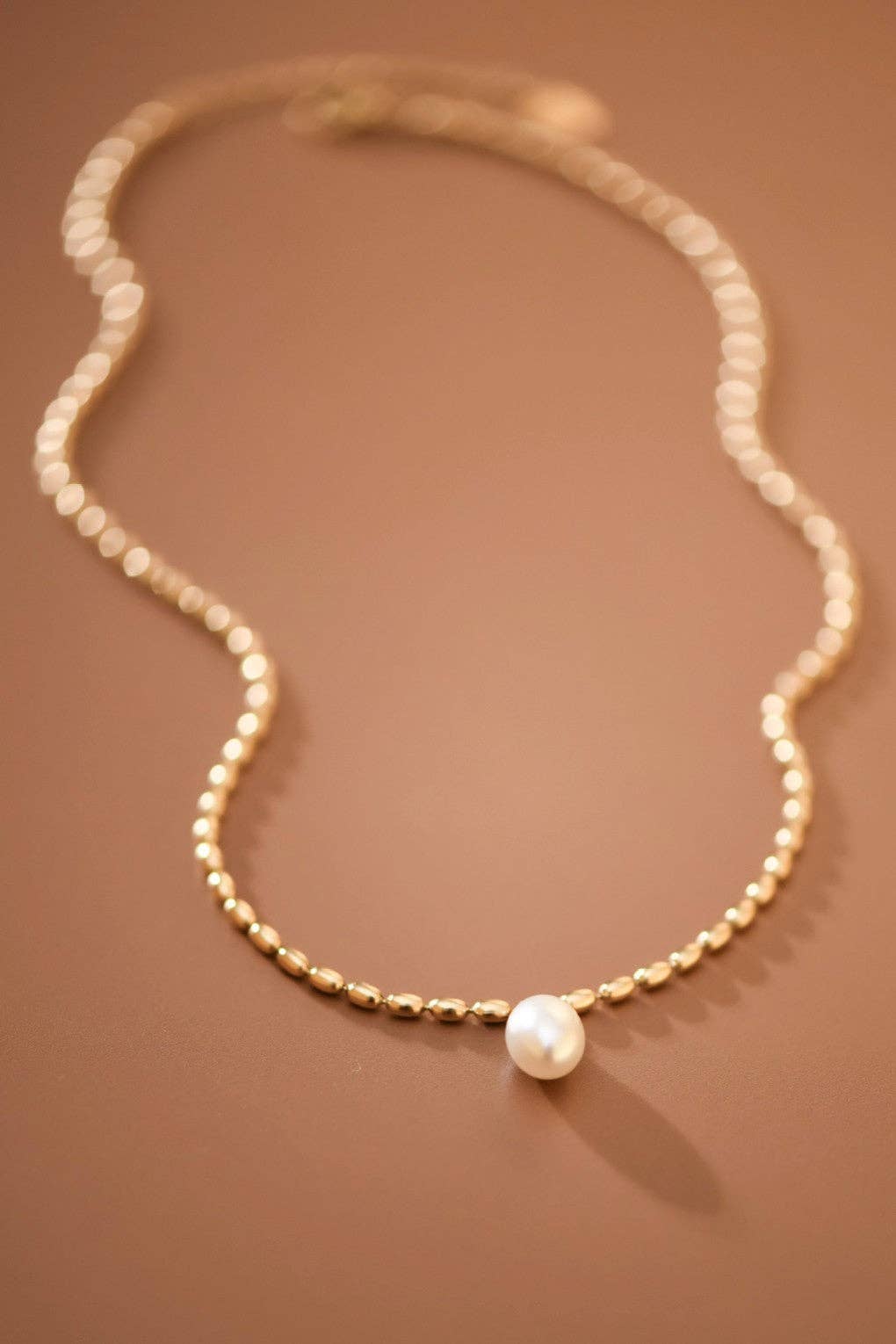 PEARL PENDANT NECKLACE